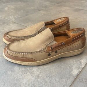 Tommy Bahama loafers
